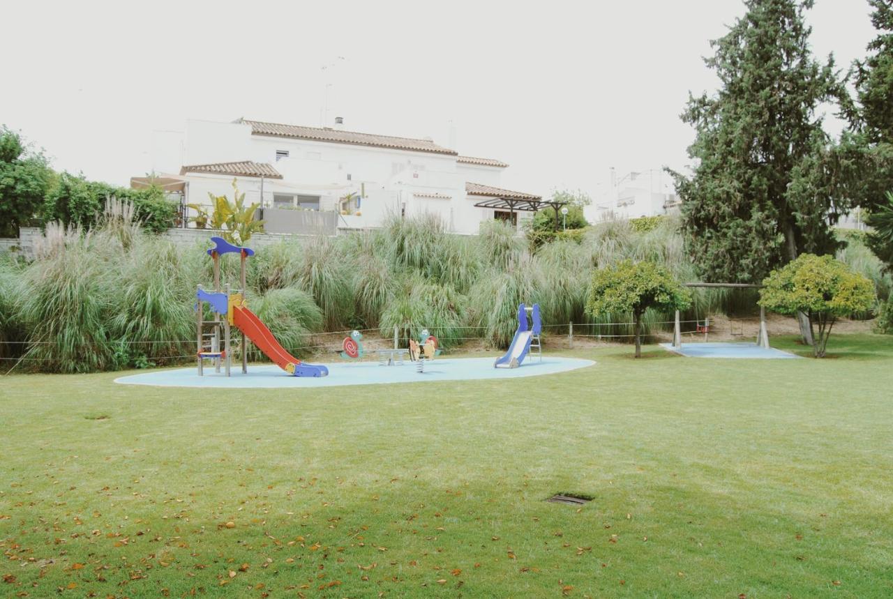 Mholidays Tomares Exterior photo